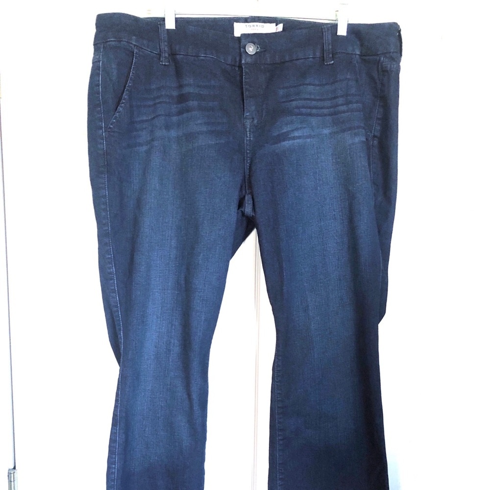 TORRID Jeans NWT Stretch Flare Blue Jeans 18R